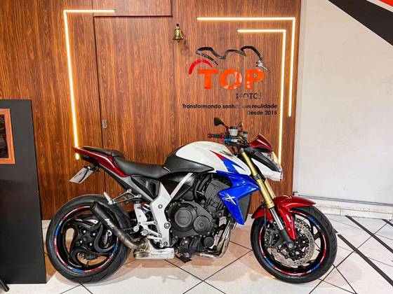 HONDA CB 1000R 
